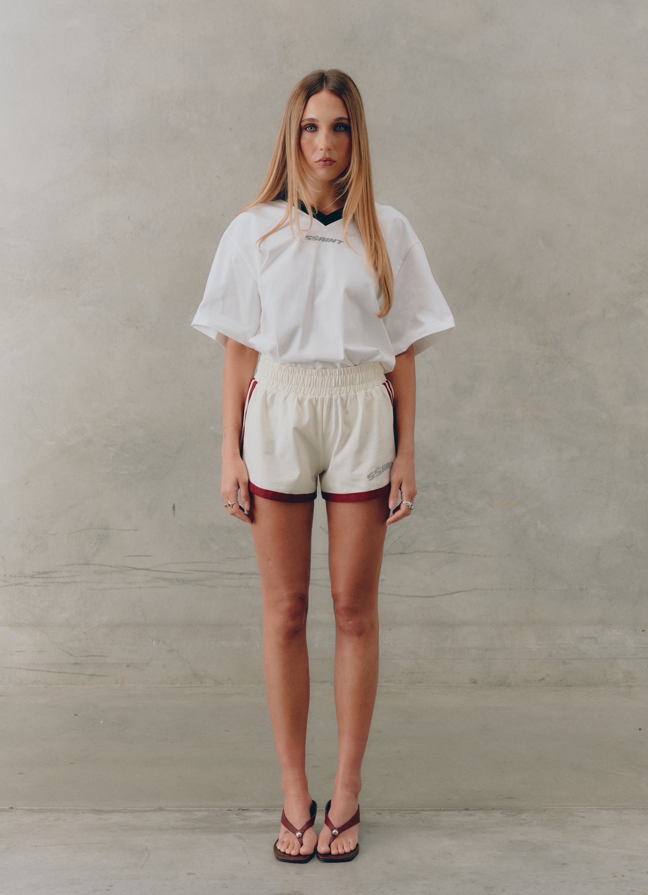 REFLECTIVE V NECK TEE - WHITE