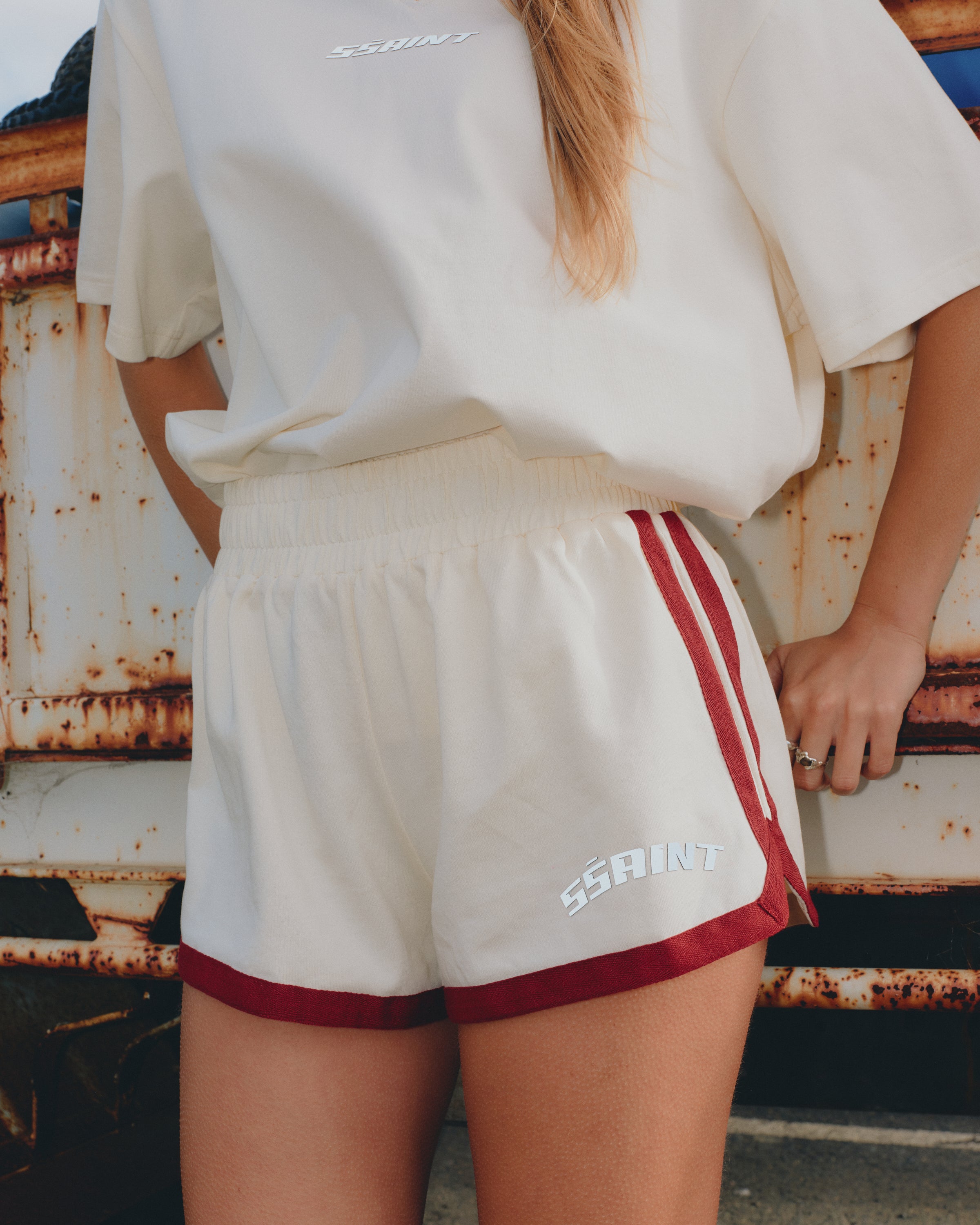 REFLECTIVE V SHORTS - BUTTER