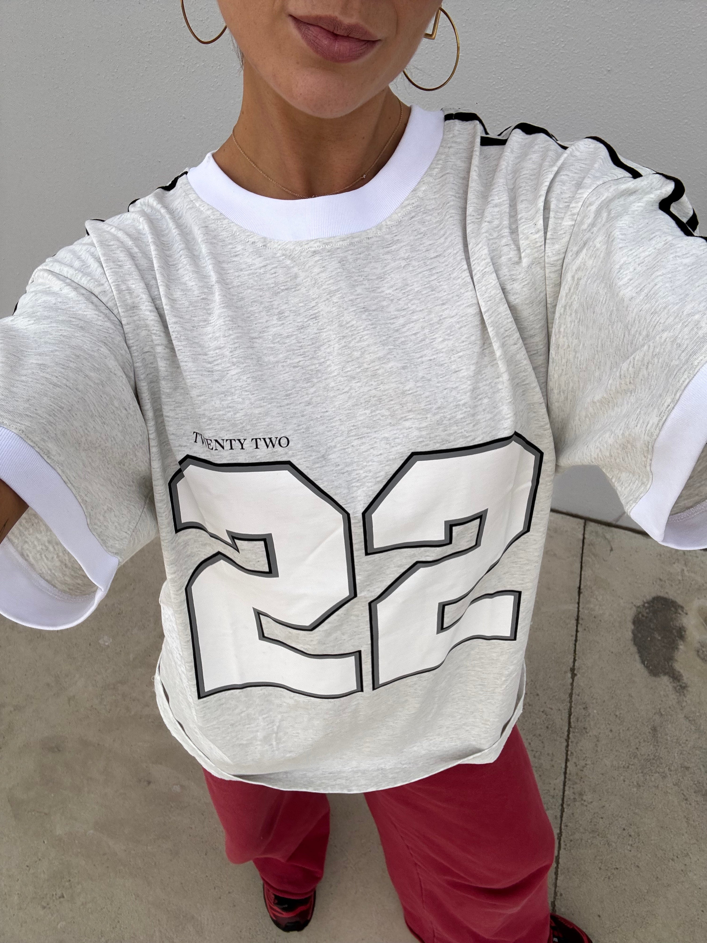 TWENTY TWO TEE - GREY