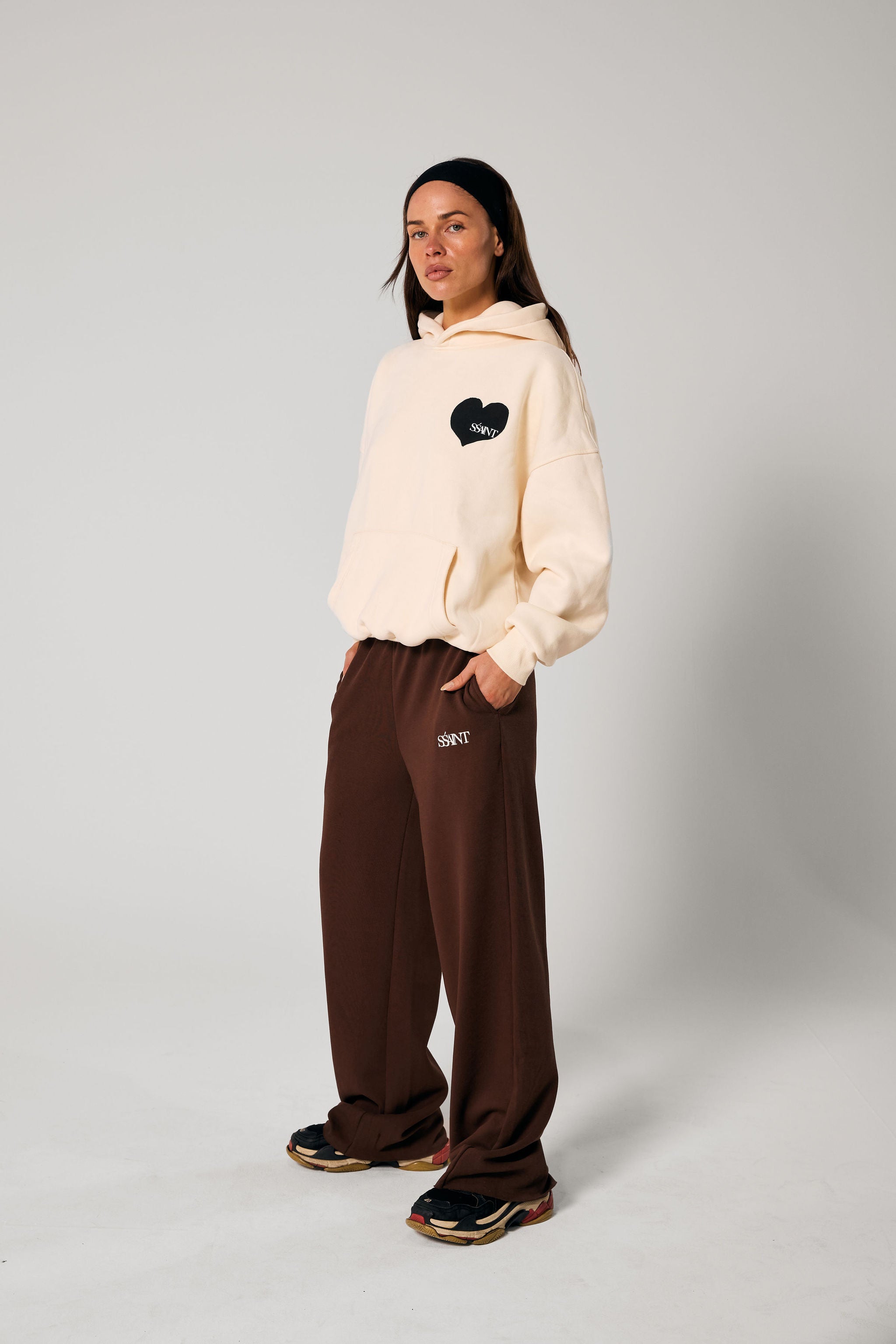 BUTTER HEART HOODIE