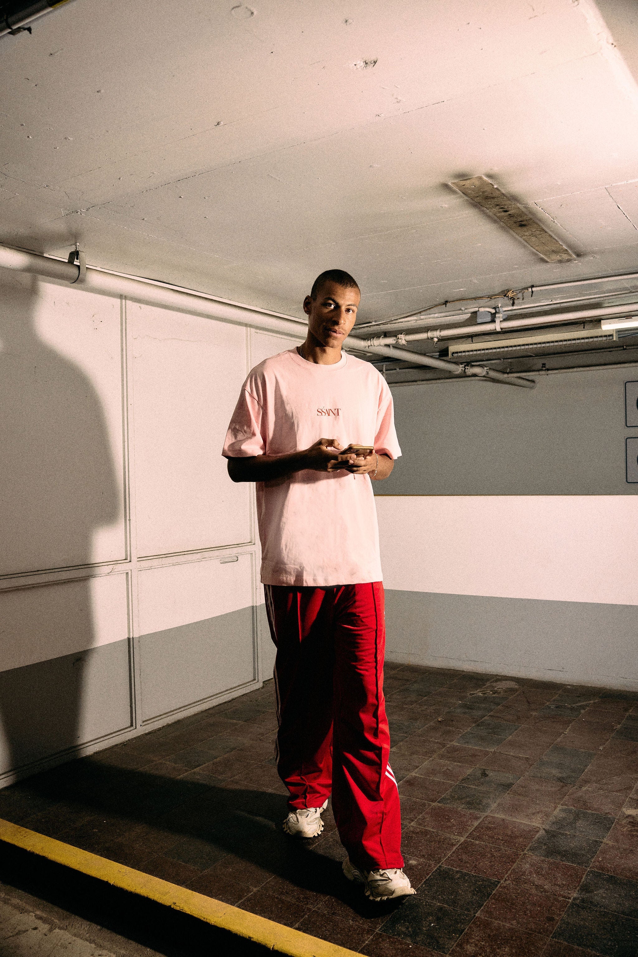 NO VACANCY TEE - PINK